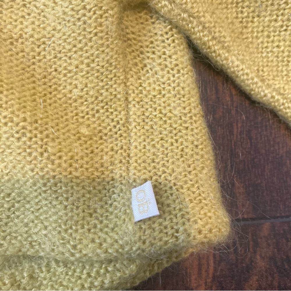 Baby Sweater - Picture 7 of 10